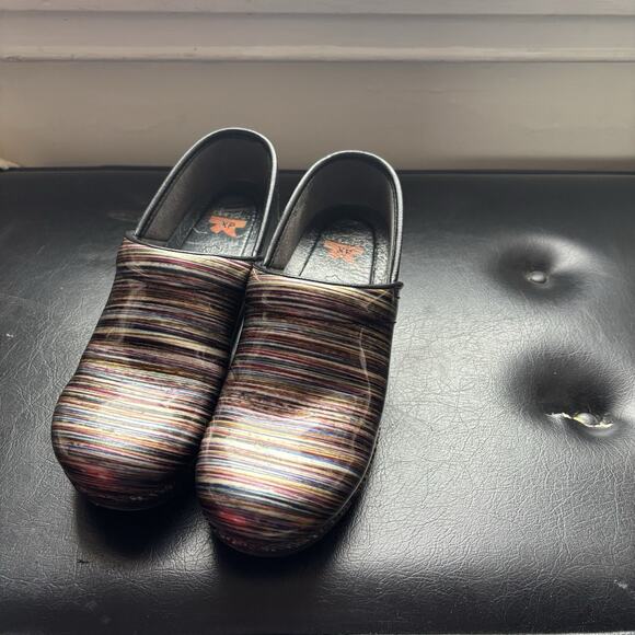 Dansko 39 (8.5-9) Multicolored Slip On Clog Leather Womens. EUC Nursing Comfort - Picture 1 of 5
